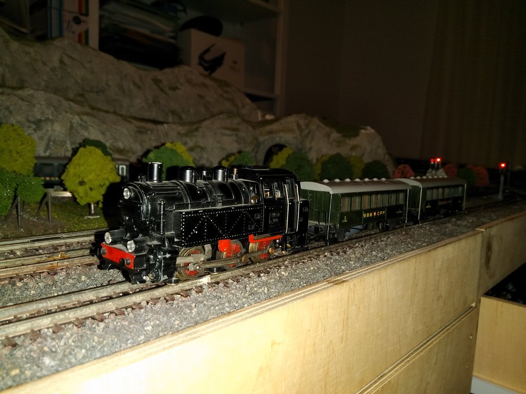 Tenderlok mit Wagen.jpg