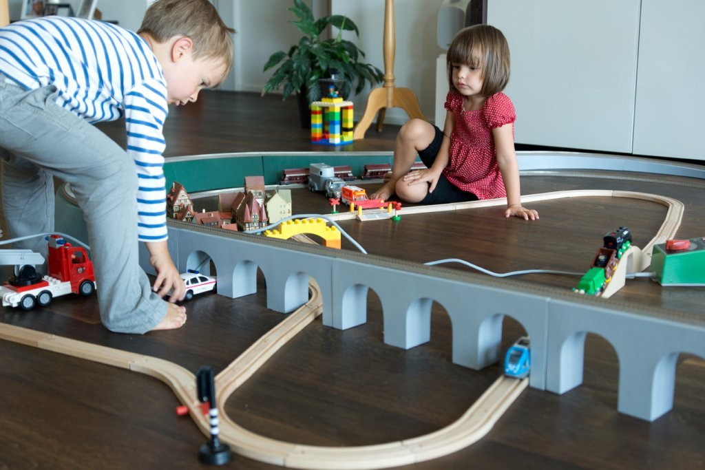 Modellbahn und Kinder_2.jpg