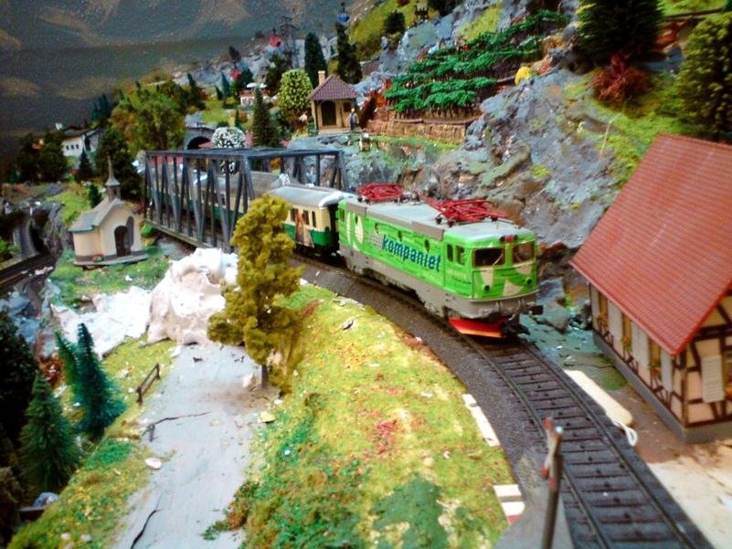 Handy 006.jpg Handy 006.jpg