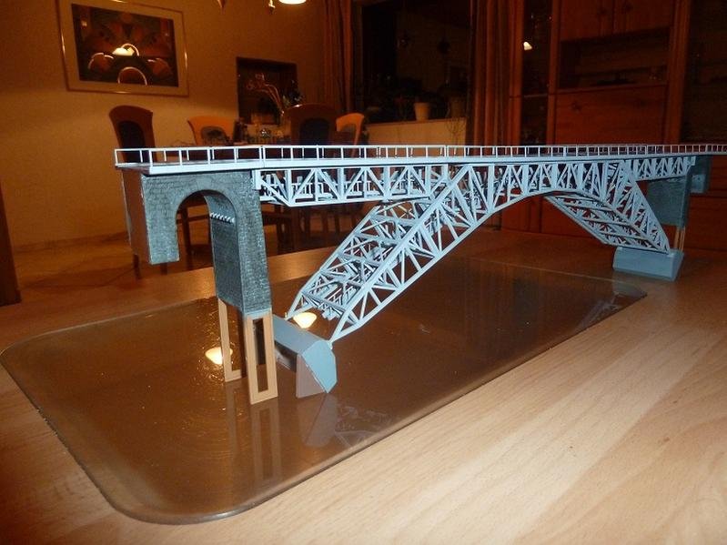 Faller Bitschtalbrücke 20.01.2013 fertig gebaut  (2).jpg
