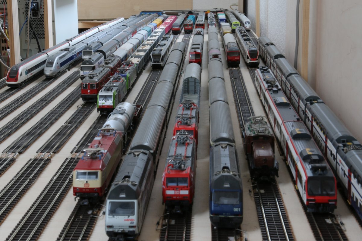 schattenbahnhof.jpg