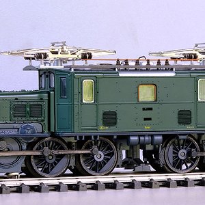 Be_6_8_II__13253__Roco_43966_04.jpg