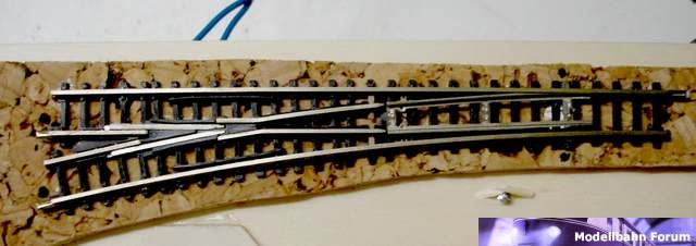 Modellbahn_02_Weichen_Unterflur_02